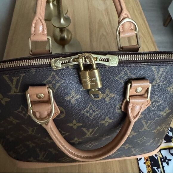 ✅AUTHENTIC✅LOUIS VUITTON ALMA PM - Picture 10 of 13